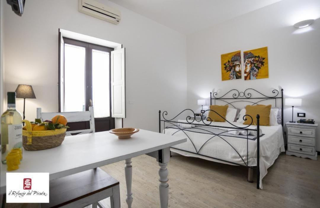 Il Rifugio Del Pirata Apartment Trapani Exterior photo